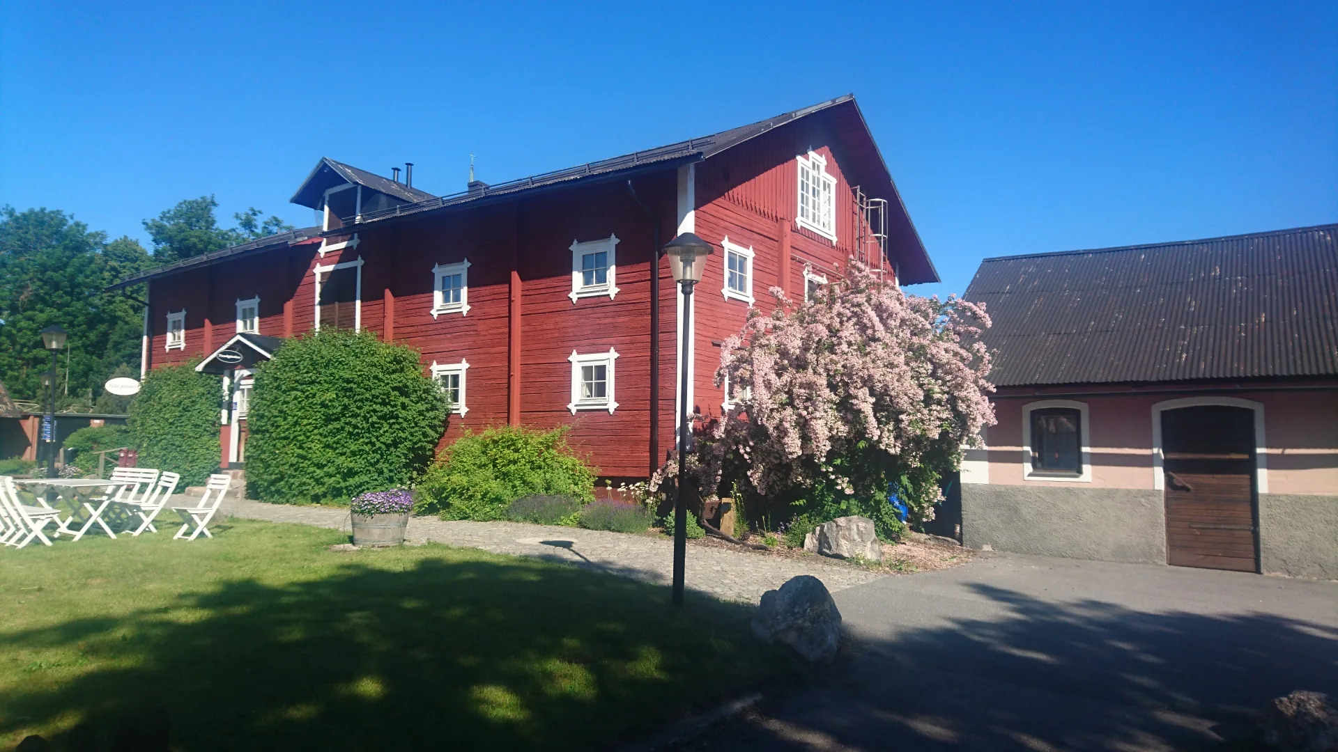 Ljus och flexibel kontors-/verksamhetslokal i Norrviken Sollentuna – 98 m² bild 1