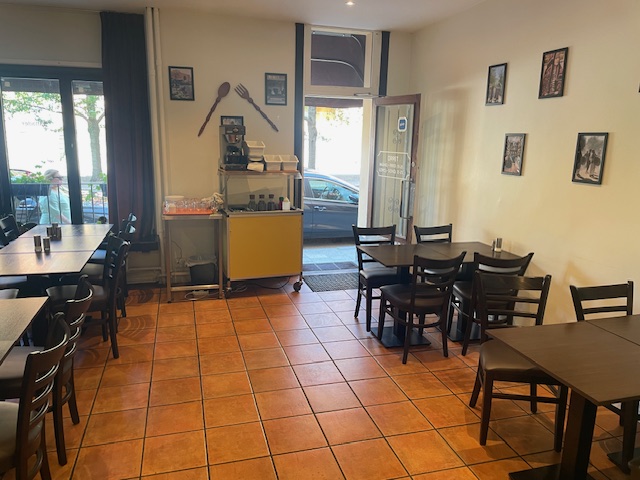Restaurang i Solna – Väl etablerad pizzeria med kolgrill bild 1